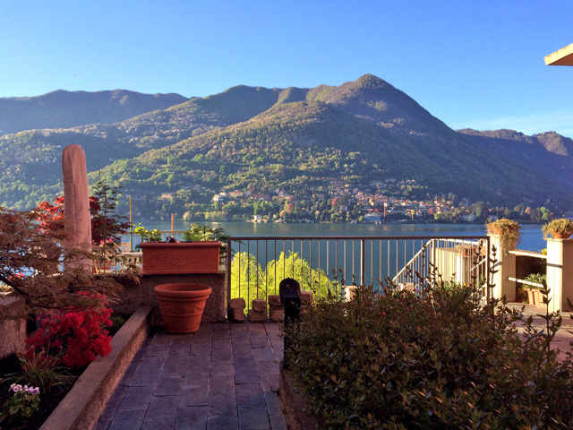 Lake Como Apt with balcony and amazing lake view