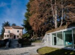 42 villa for sale in lake como with pool and park