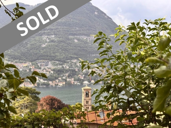 Casa indipendente a Torno con giardino e vista lago