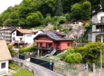 Detached house near Argegno with mountain view