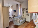 03 moltrasio renovated flat for sale