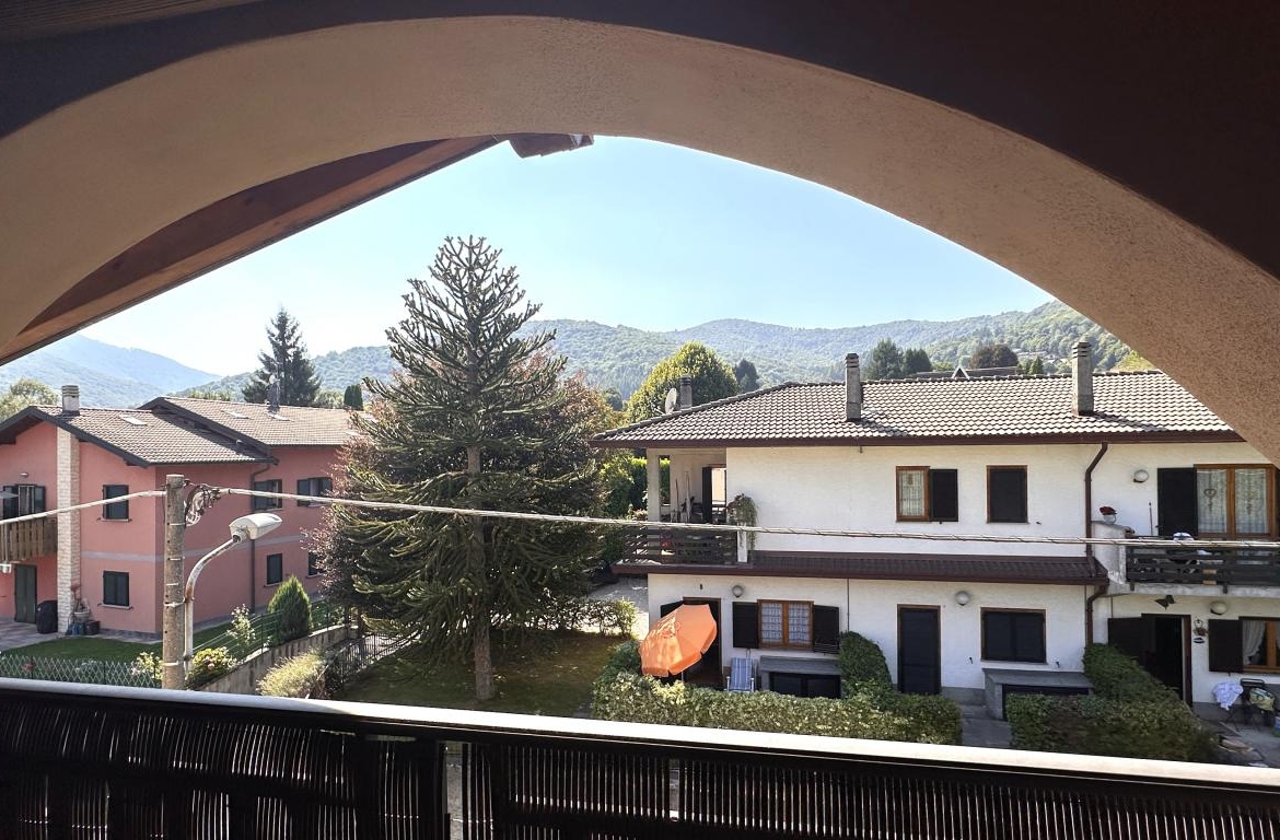 14. Lanzo d'Intelvi apt view from the balcony