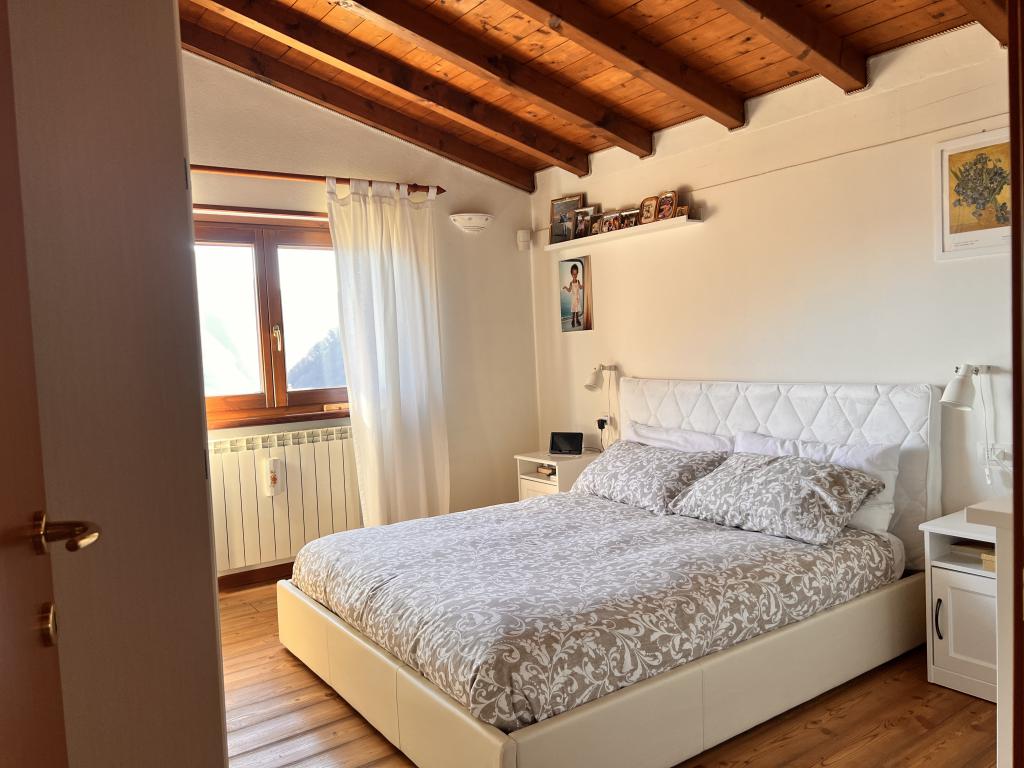19 lake como muronico house