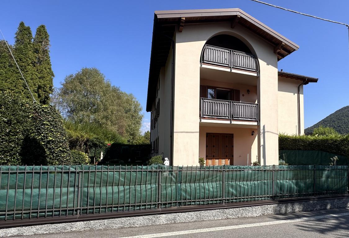 2. Lanzo d'Intelvi apartment
