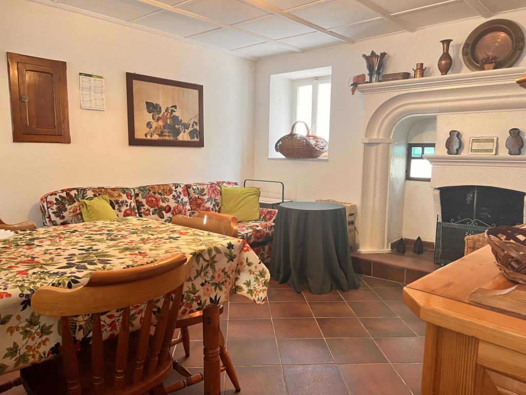 4. san fedele two bedrooms apartment