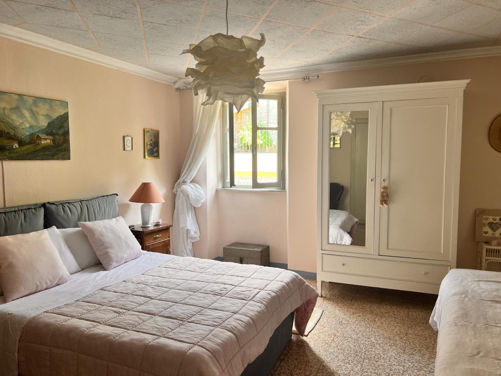 9. House for sale best deal Lake Como