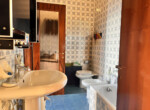 11. Two bathrooms with bathtube Como apartment for sale