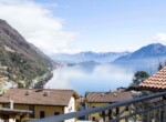 Comfortable apartment in Argegno with Lake view and private parking