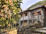 2. Delightful detached house with private garden Torno