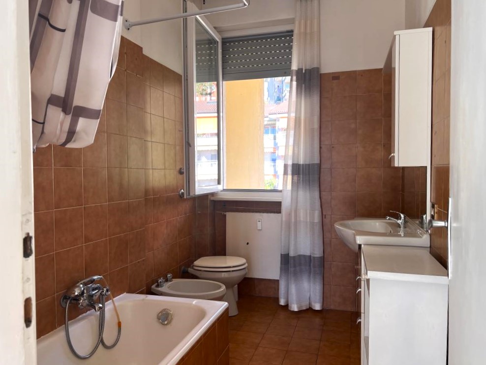 8. Apartment to renovate near Como