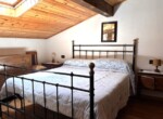 20. Attic floor with 3 rooms House in Castiglione Intelvi