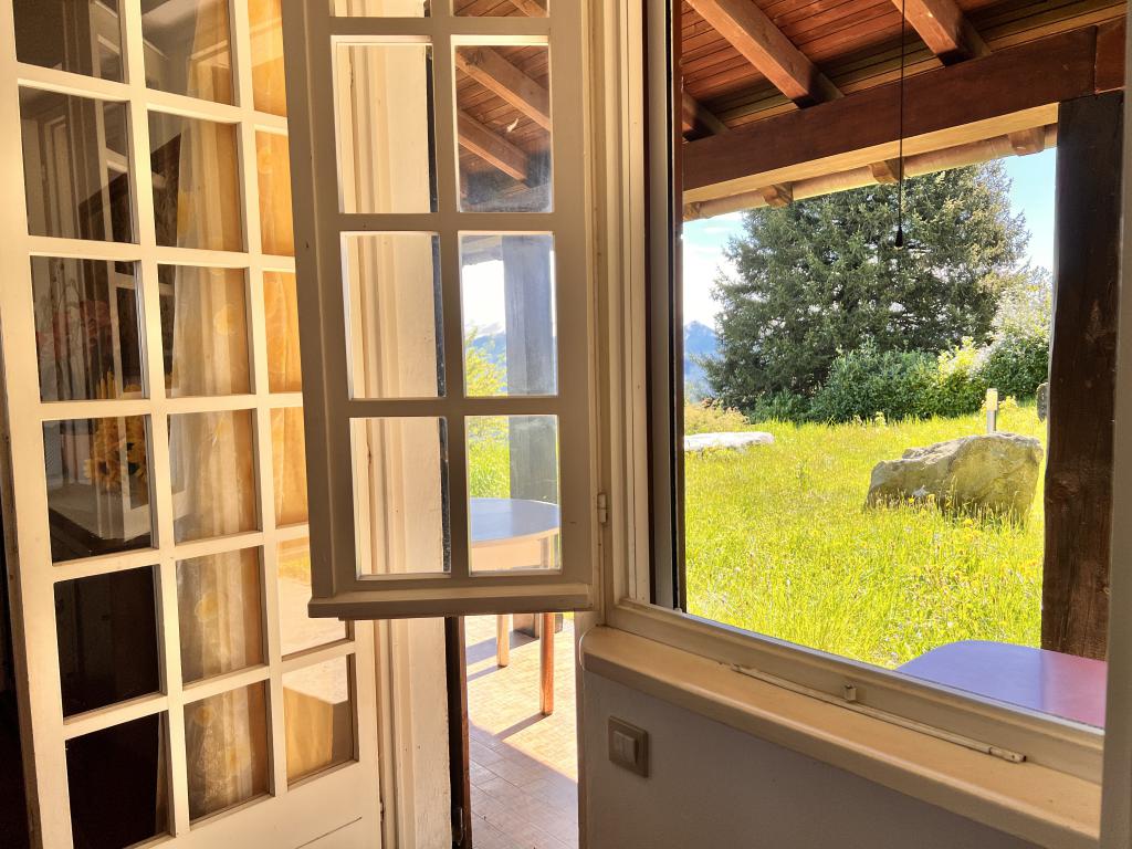 10. Fantastic Villa for sale with garden