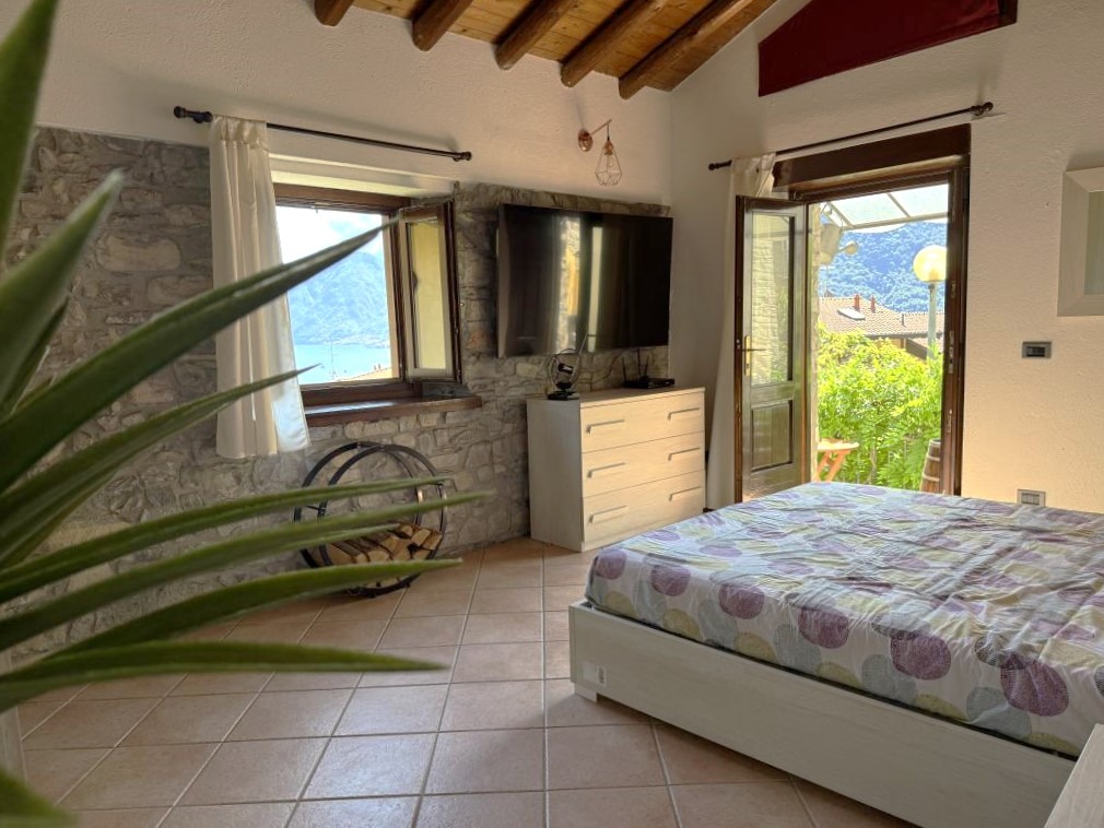 11. Indipendent home with modern comfort Argegno Lake Como