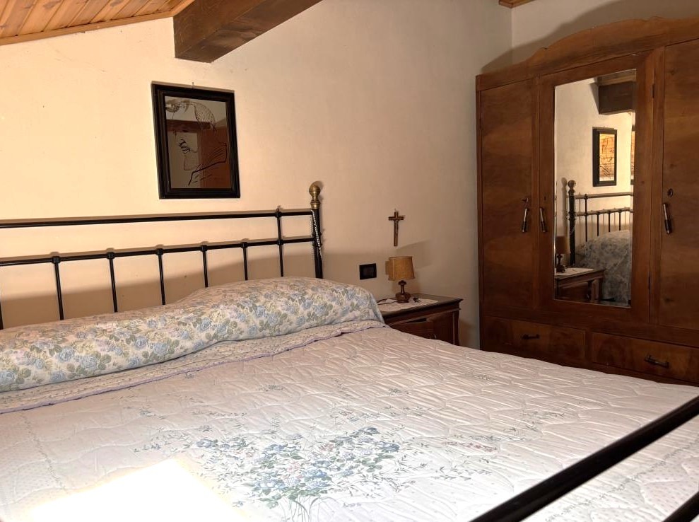 21. Apt for sale with three rooms Centro Valle Intelvi