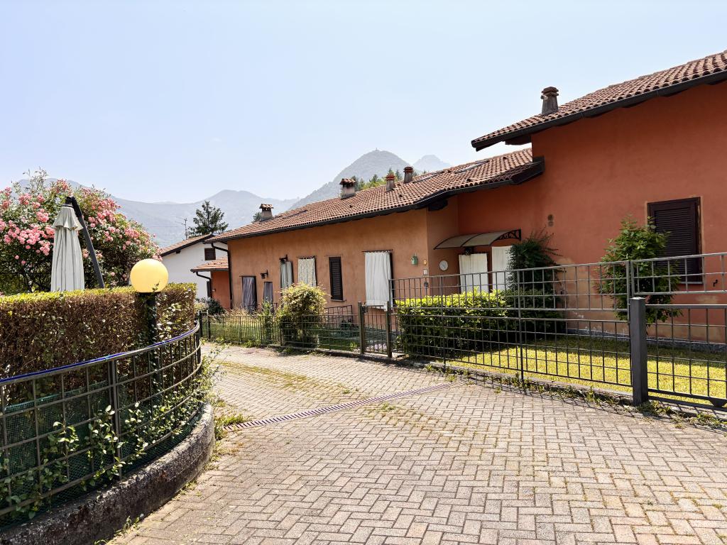 30. Apartment in a quiet area and well exposed to the sun in Centro Valle Intelvi