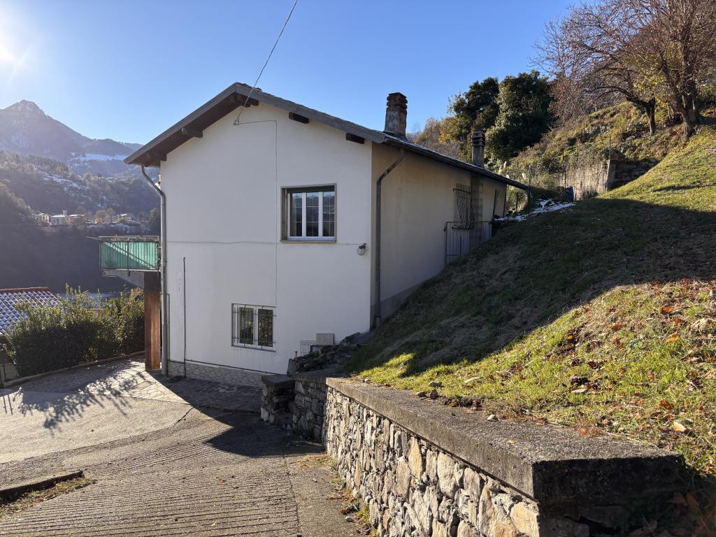 Detached house in Muronico, just a few minutes from Argegno