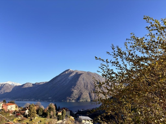 Detached house in Muronico, just a few minutes from Argegno