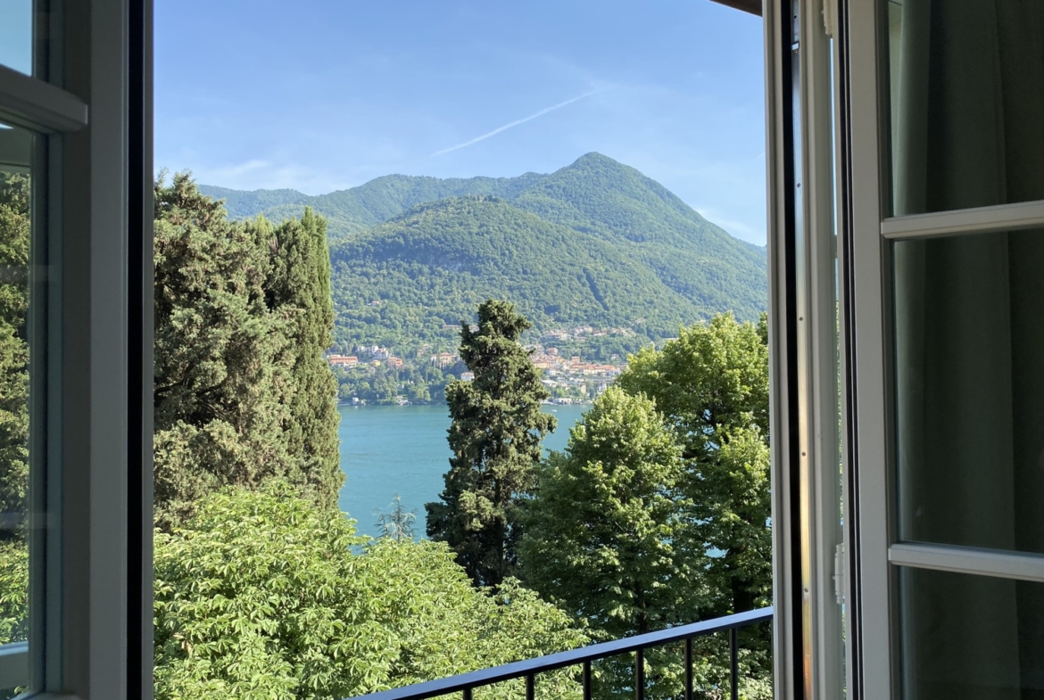Lake view villa Lake Como