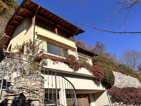 Panoramic Lake View Villa in Lenno – Tremezzina with Terraces