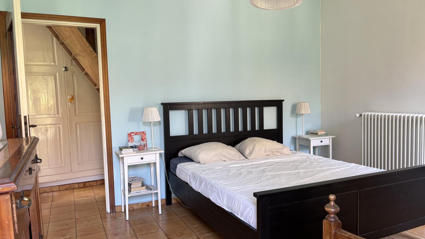 13 Property for sale in the center of Laglio 2 levels and lake views