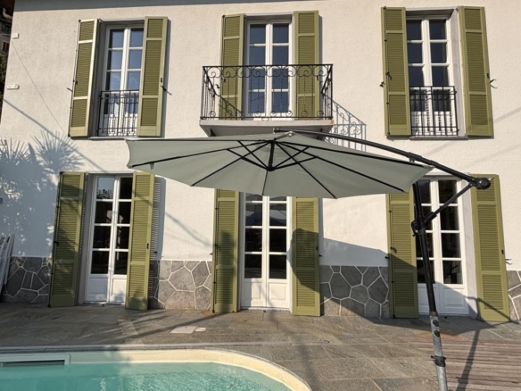 Elegant detached villa with pool, garden and lake view in Moltrasio